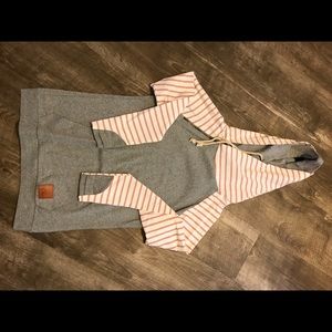 Ampersand Avenue Double hood